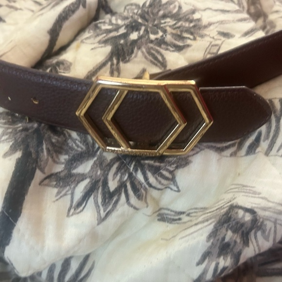 Vince Camuto S Brown Leather Belt with Gold Buckle GUC barely worn - Picture 8 of 10